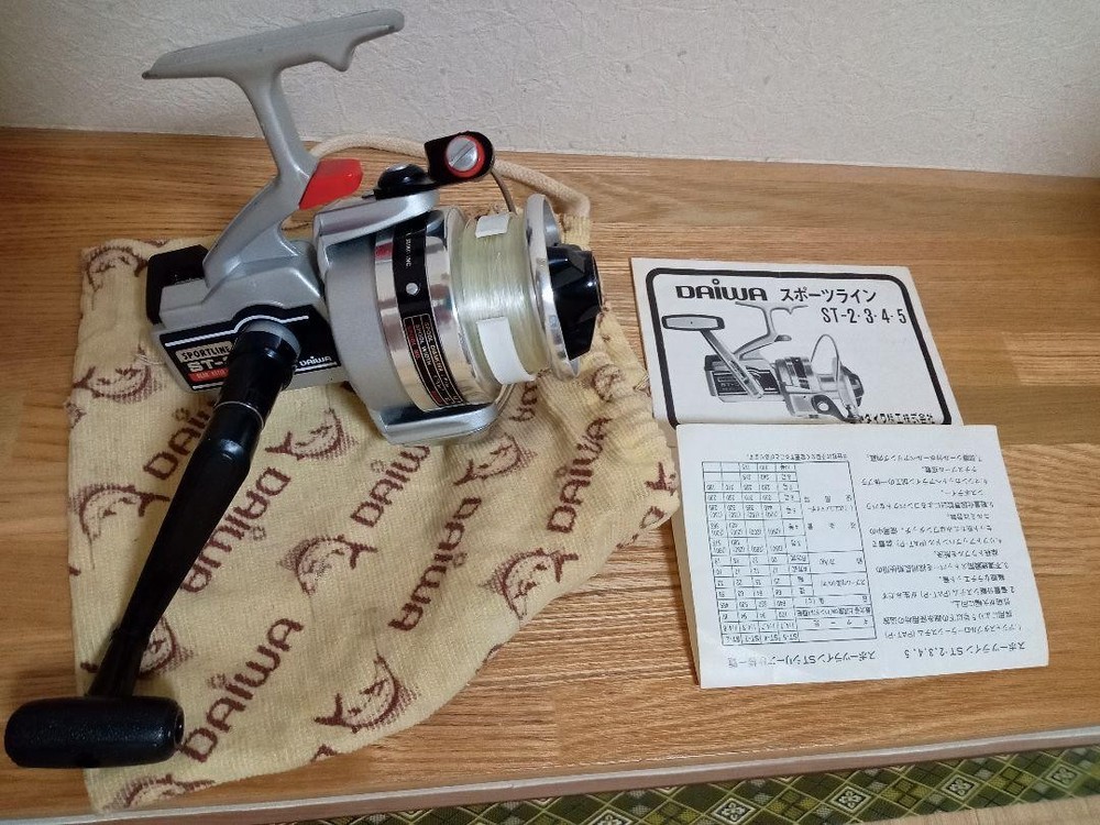 Daiwa ST-3 Japan Spinning Reel Original Handle Smooth Used Condition