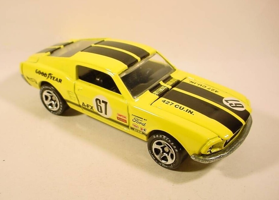 Hot Wheels Yellow Custom Mustang (Set Car) Mint Loose
