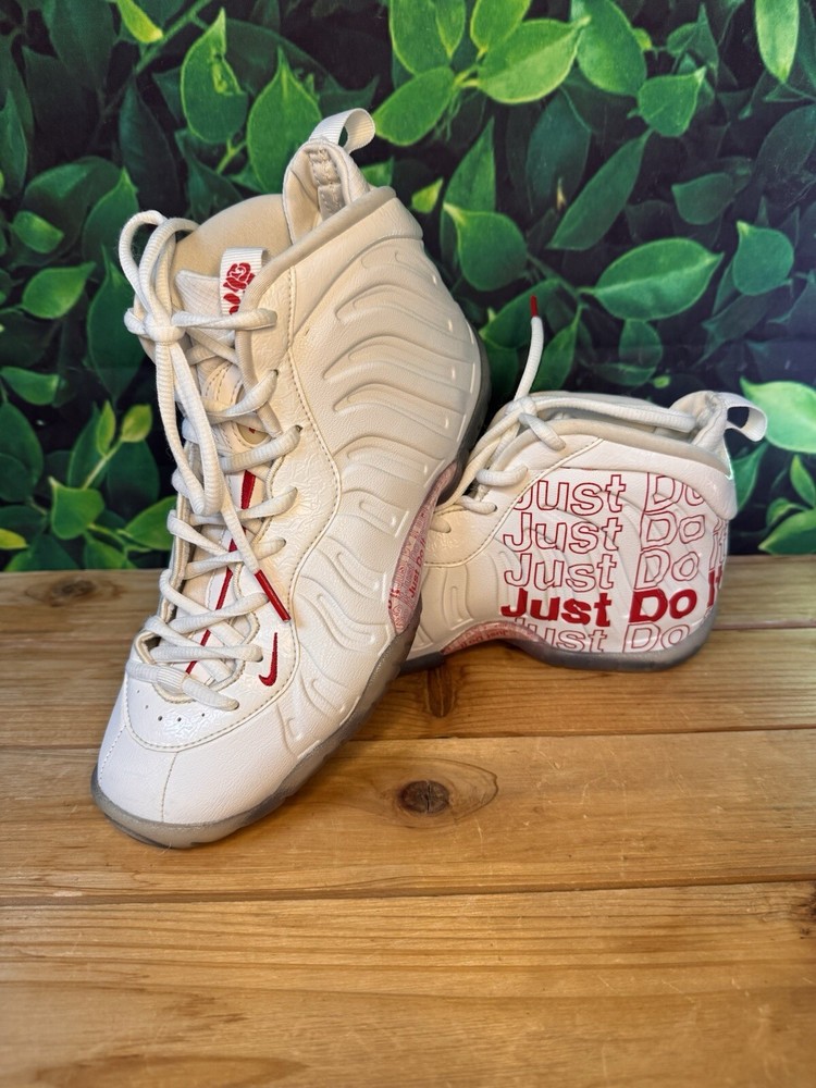 Little Posite One KSA GS Boys Basketball Shoes in White, Size 4.5Y with Stylish Takeout Bag Design CN5268-100