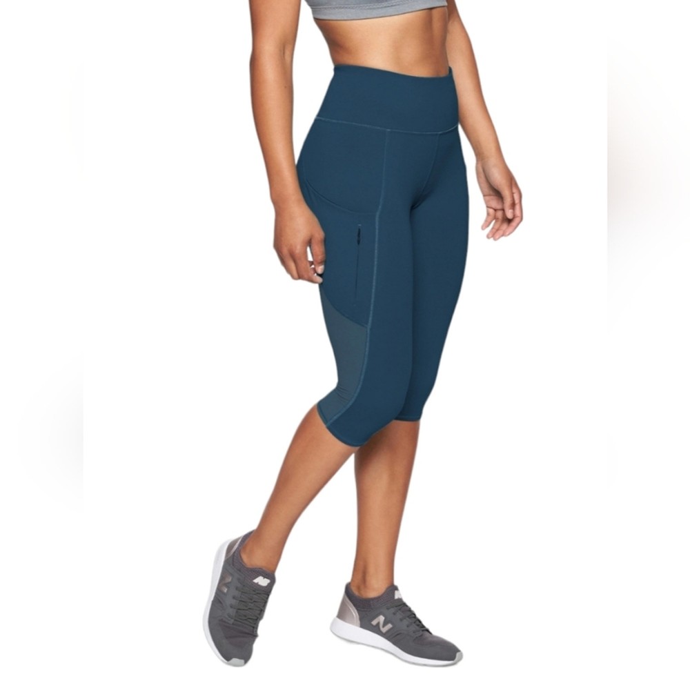 Athleta All In Multi Pocket cropped legging High Waist Small
