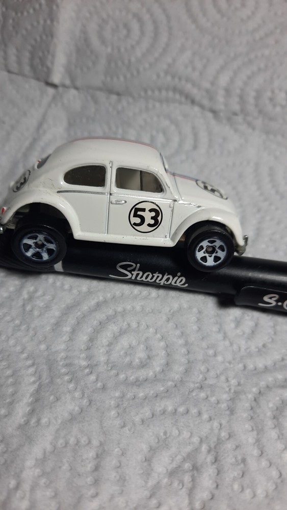Hot Wheels Disney’s Herbie 53 Love Bug  Volkswagen VW Beetle