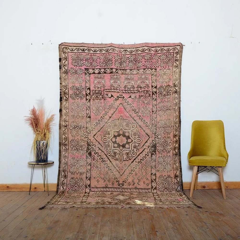 Large Berber Boujaad Rug: Handmade Moroccan Wool Rug