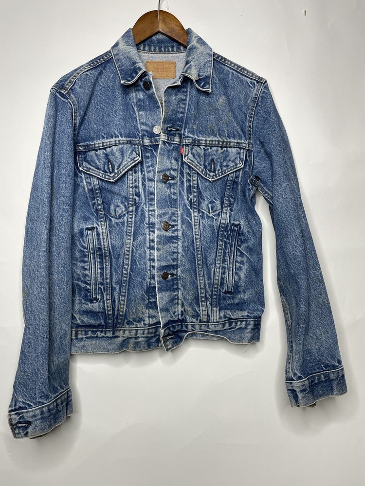 Vintage Levis Denim Jacket Blue Trucker Made In USA Mens Size 38 Type 3 Pockets*