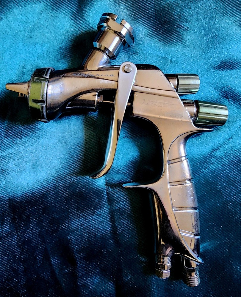 Anest Iwata LS-400 Supernova Entech 1.3mm-Green Cap-Designed by Pininfarina