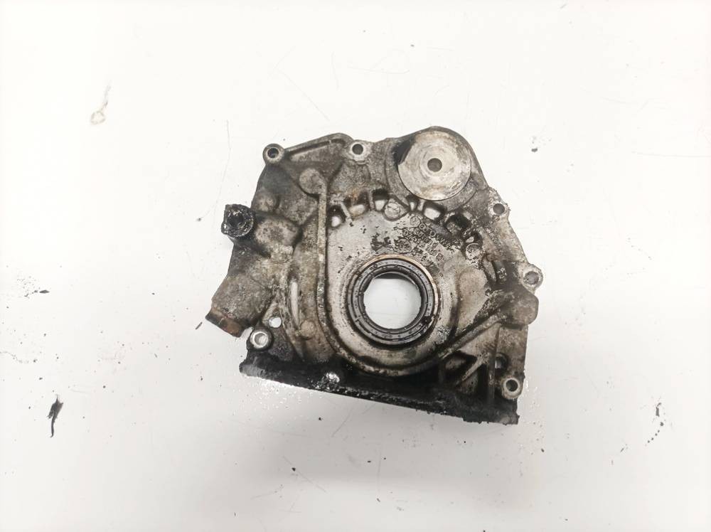 Volvo V70 2000 Oil Pump 074115109b, Genuine #2146762-84
