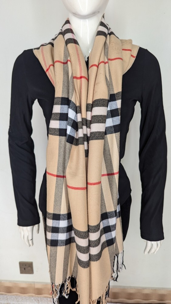 Burberry Giant Check Scarf  100% Cashmere Shawl/Wrap for Women