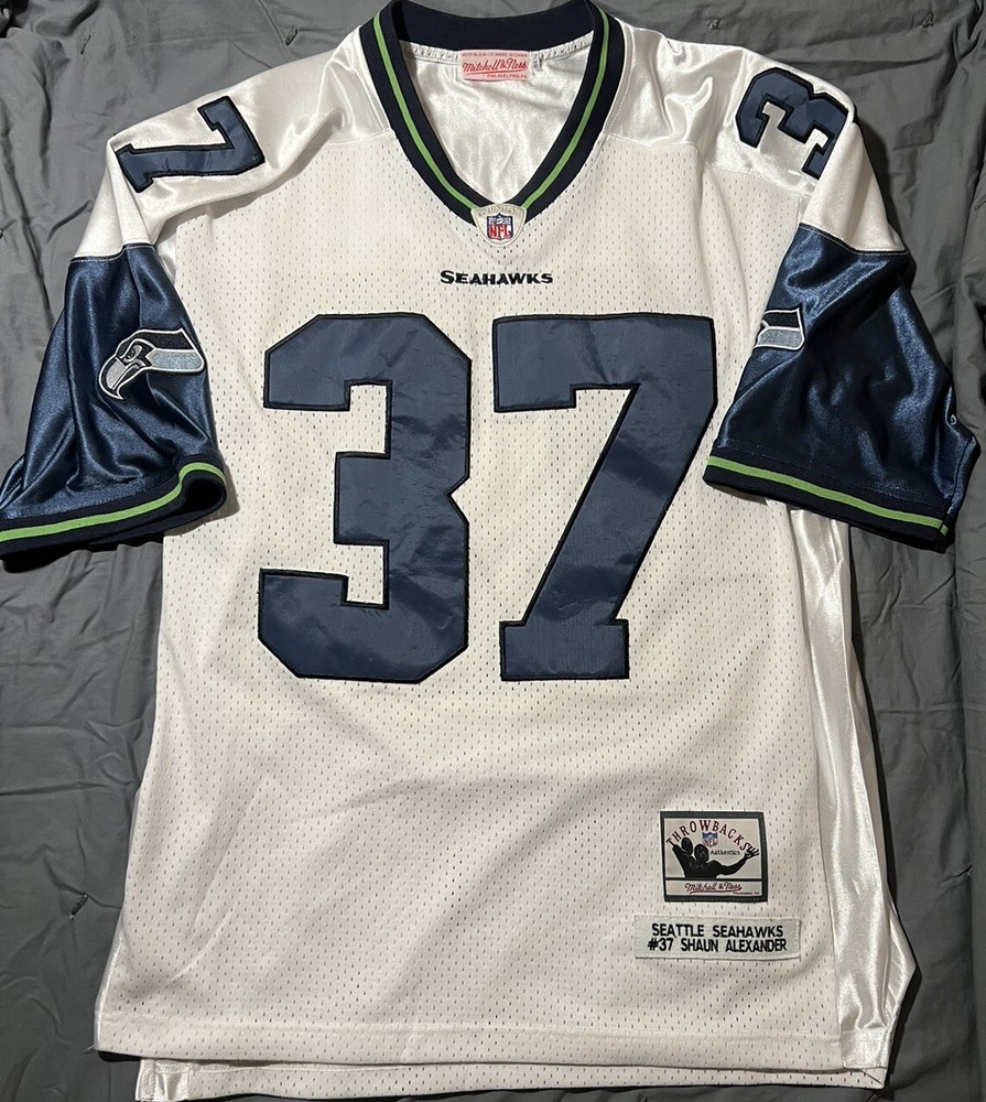 Mitchell Ness Throwback Shaun Alexander Jersey Men’s XXL