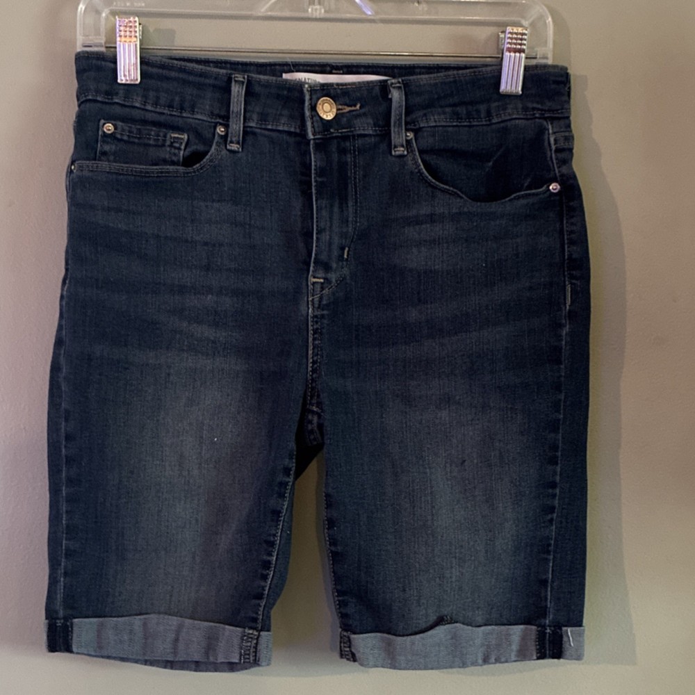 Signature by Levi Strauss Mid Rise Bermuda Denim Shorts 8 Dark Blue Women's