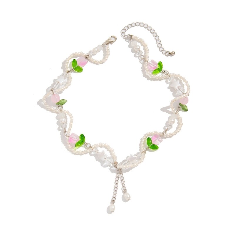 Beautiful Star Flower Tassels Necklace Accessory for Fashion Enthusiasts