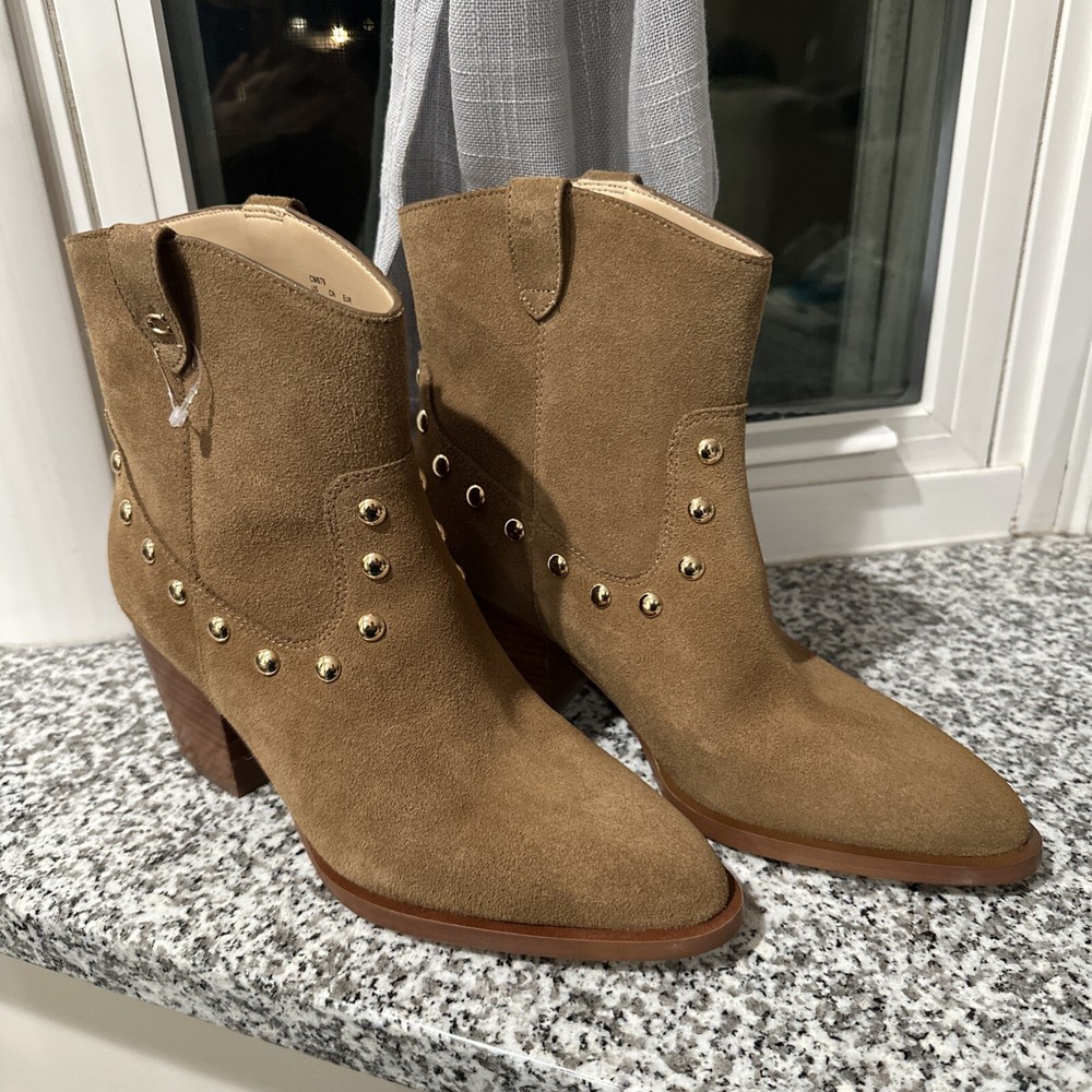 Authentic Coach Women’s Tan Suede Western Bootie Size 7B