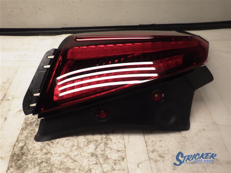 2020-2024 Cadillac XT5 Left Tail Light Assembly Red Lens LED Prem/Luxury G23322