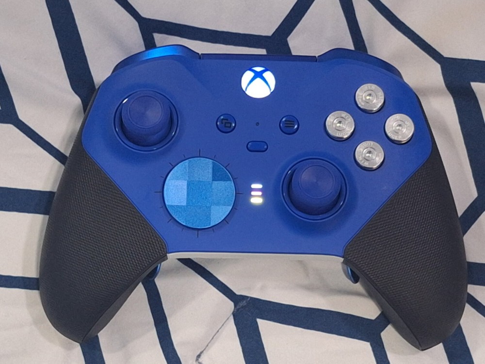 Xbox Elite Series 2 Wireless Controller Blue Metal Buttons XE2CBL1