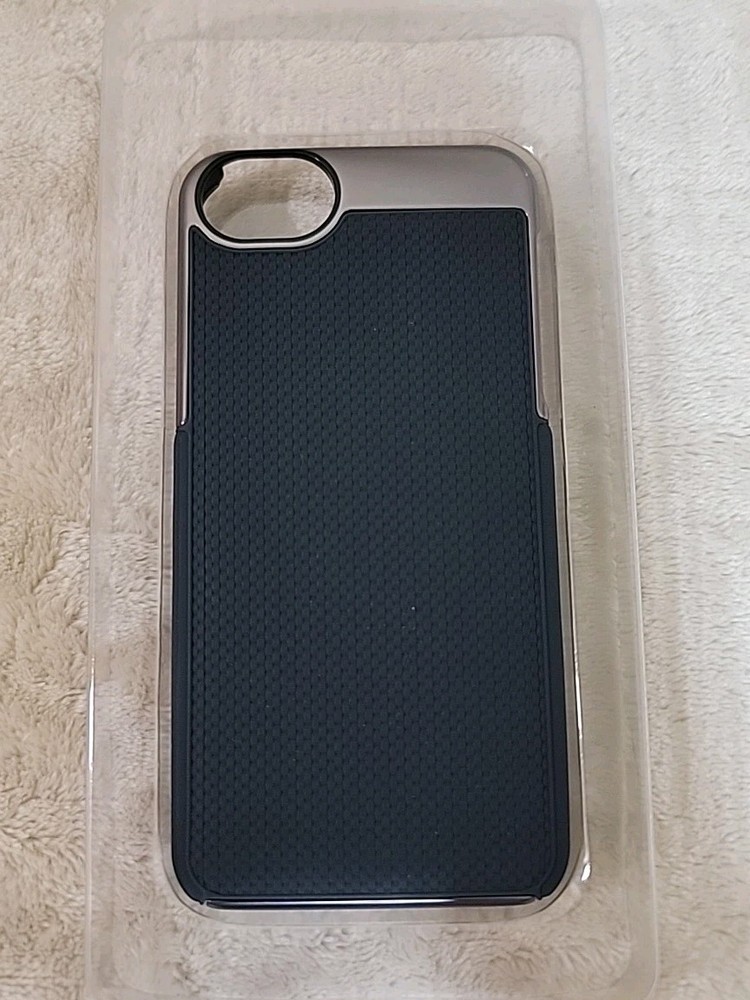 Merkury Innovations Executive Full Access Snap On Case for iPhone 5/5s - BLACK