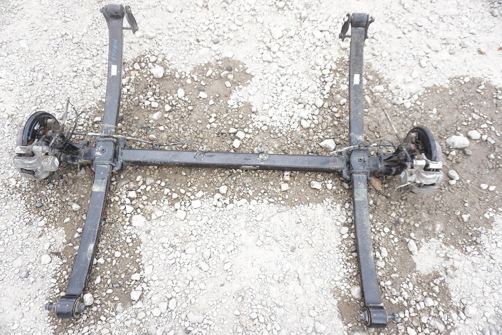 2014-2022 Ram Promaster 2500 3.6l Rear Beam Axle Assembly Used Oem (68293903ab)