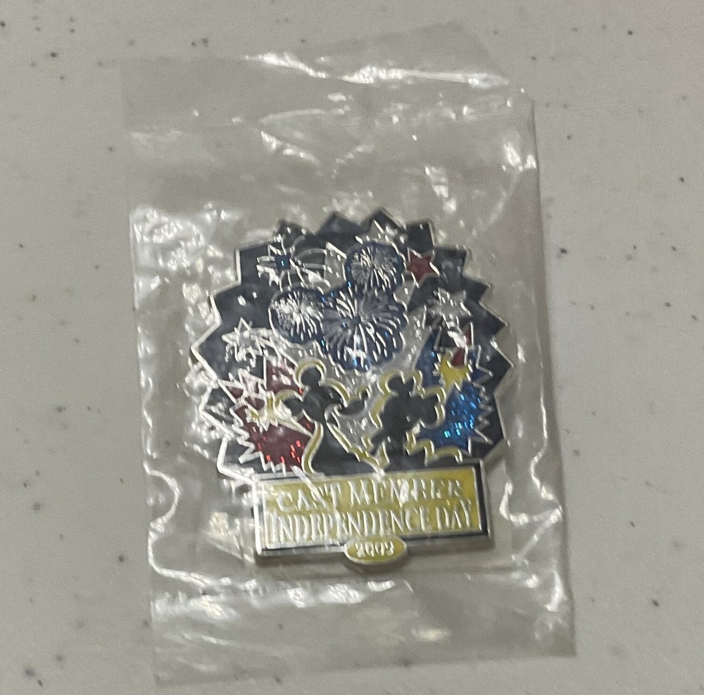 Disney Pin 71021 Cast Member Exclusive Independence Day 2009 4th of July NEW LE-image
