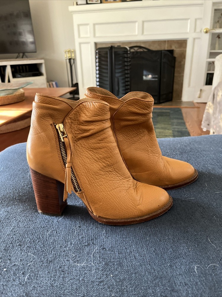 Lucchese Anita Western Bootie Whipstitch Leather BL7060 Womens Size 7 New