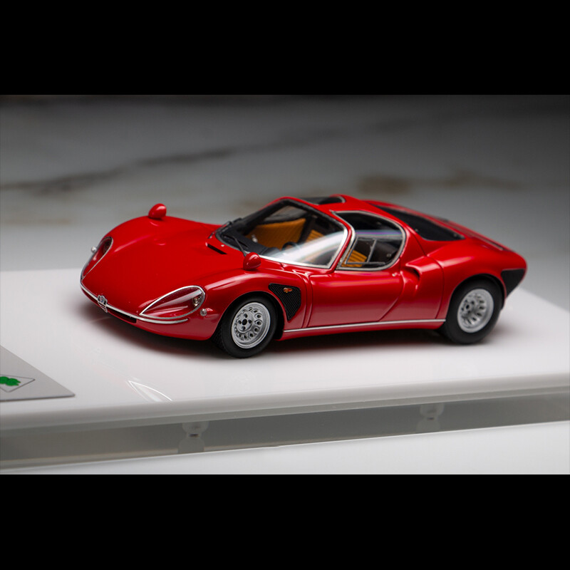 DMH 1:43 Scale Alfa Romeo Tipo 33 Stradale Rosso Corsa Car Model Silver Wheels