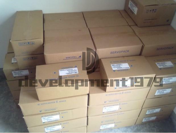 1PCS SGMAH-04A1F41 Neu Yaskawa servo motor