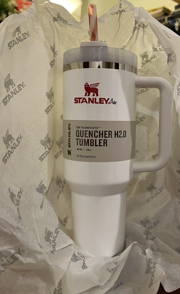 Stanley Cyber Monday Limited Edition Quencher Flowstate Tumbler-Mistletoe Twist-image