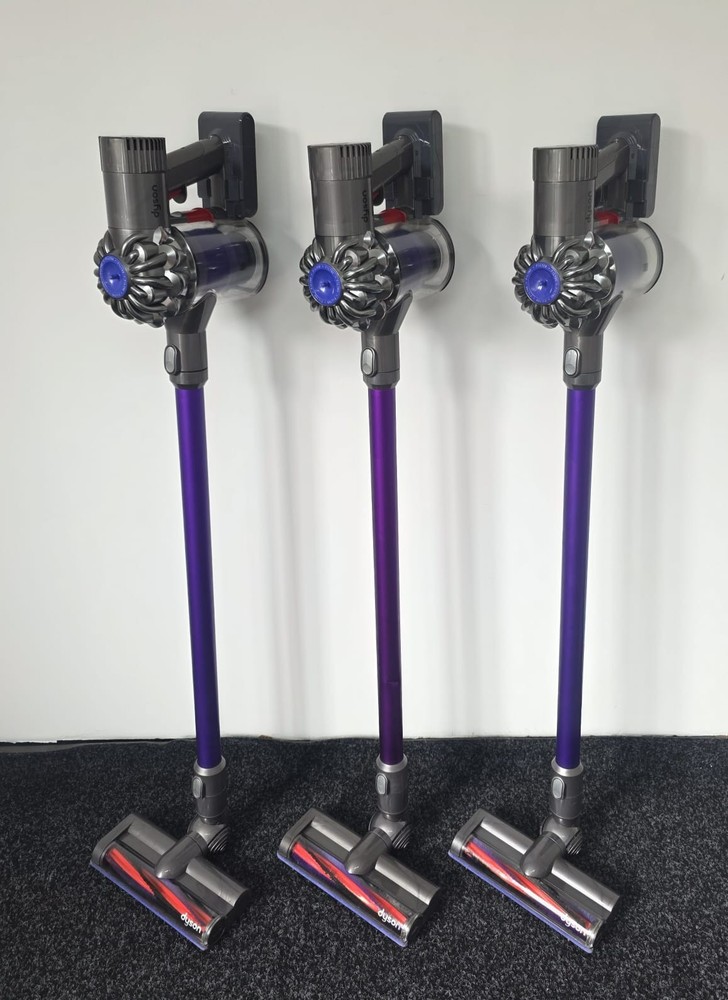 Dyson V6 Animal Cordless Vacuum Cleaner Reconditioned & New Battery