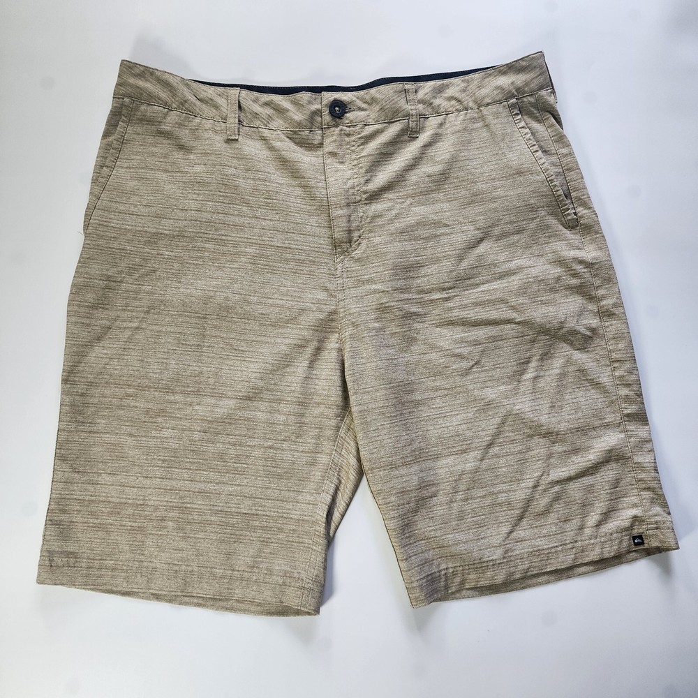 Quiksilver Amphibian Shorts Mens Size 38 Beige Performance Stretch 9 Inseam EUC