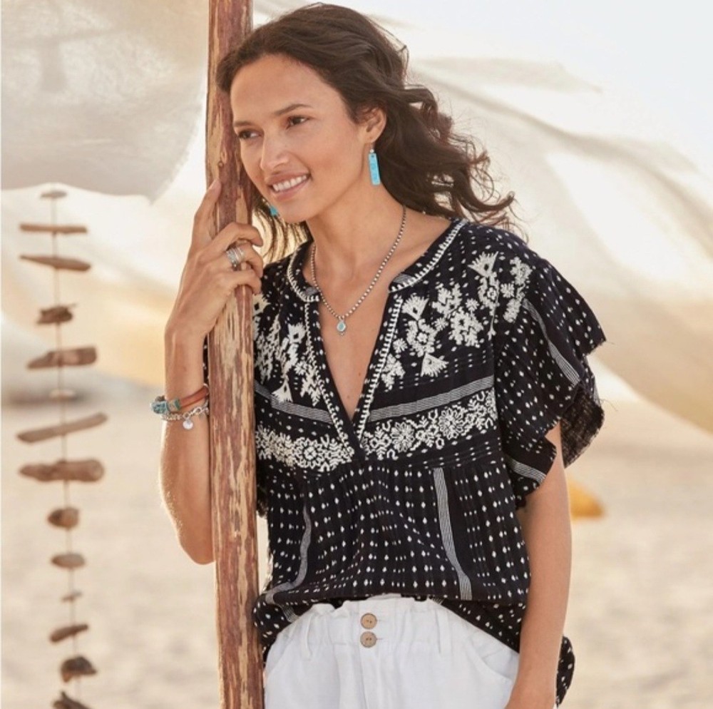 Sundance Electra Top Black Gauze Boho Embroidered Raw Edge Sleeveless Sz M