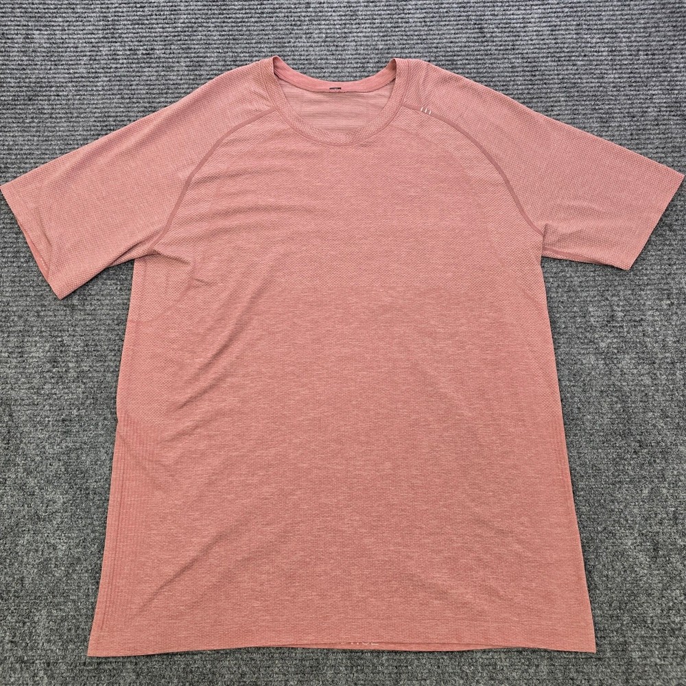 Lululemon T Shirt Mens XL Pink Heather Short Sleeve Training