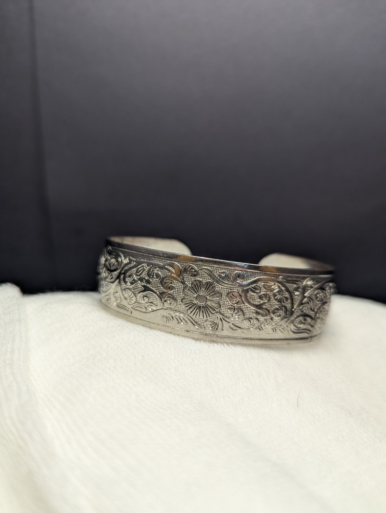 Vintage Chinese Fine-Silver Cuff / Bangle — Intricate Floral Design, EUC