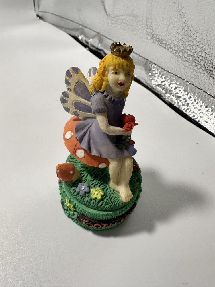 Vintage 18U Tooth Fairy Ceramic Keeper Box for Baby Teeth