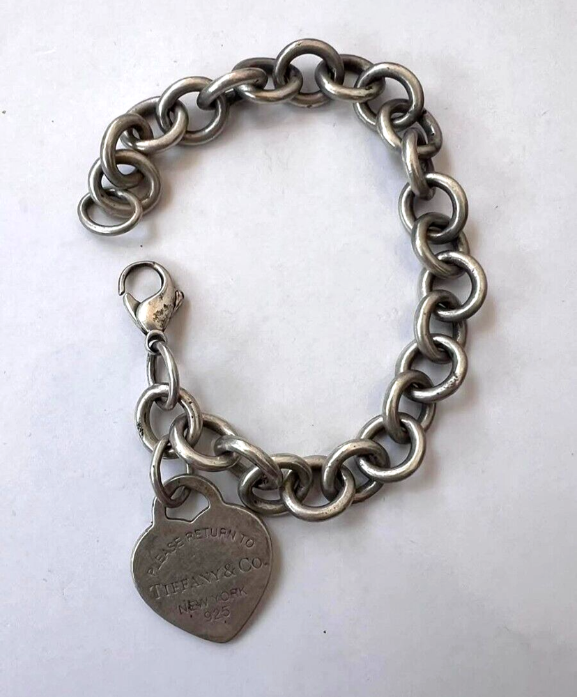 An original 925 silver bracelet, a rare masterpiece due to its ancient history