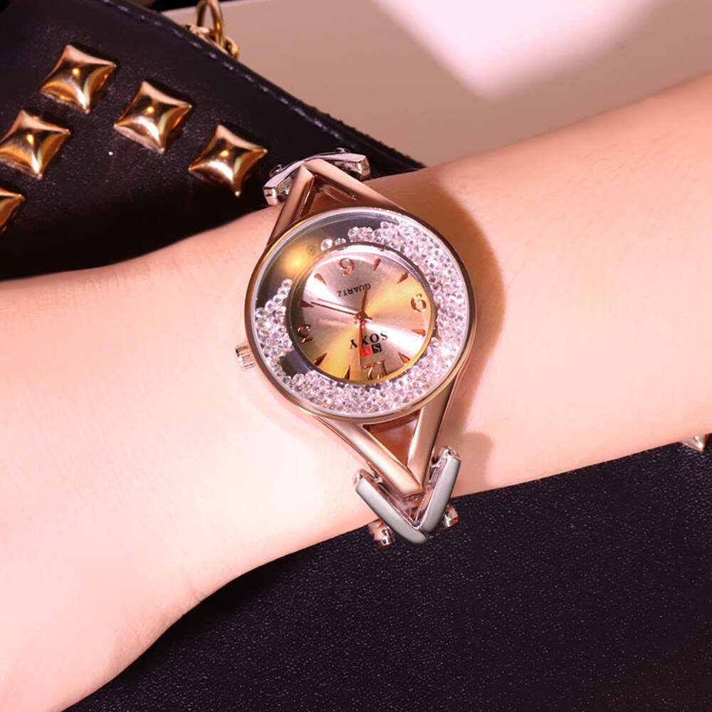 Chic All-Match Quartz Bracelet Watch for Girls - Fashionable and Stylish