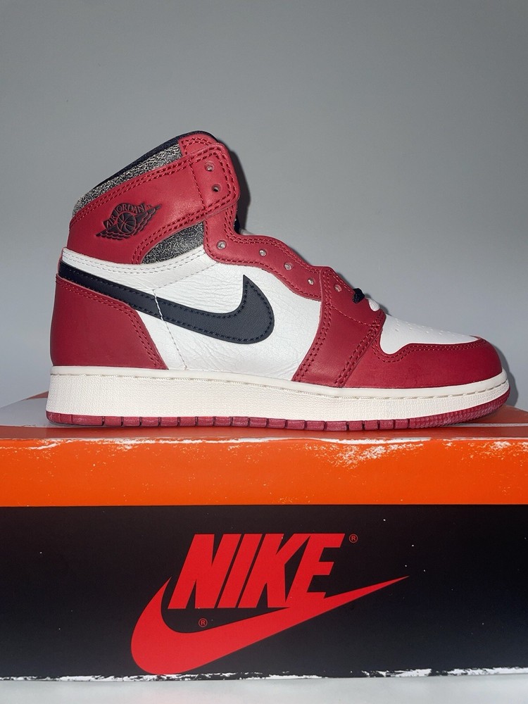 Nike Air Jordan 1 Retro High OG Chicago Lost and Found (GS) Size 6.5Y FD1437-612