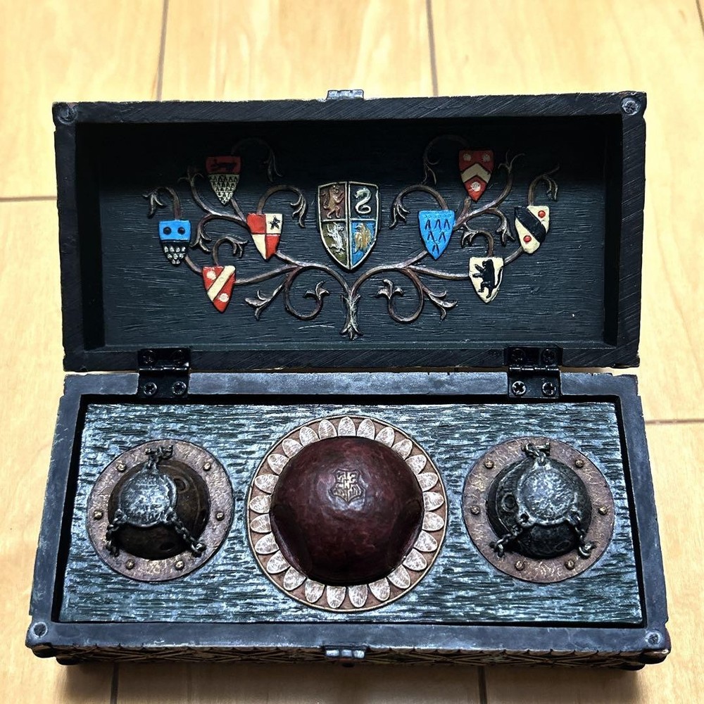 Harry Potter Quidditch Replica Rare Accessory Box Collection Hard to Find
