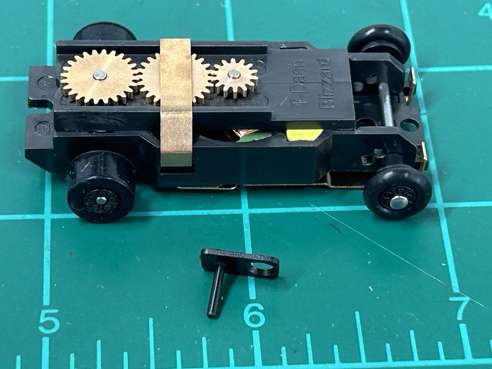 Newest Dash Blizzard T-jet Style Chassis Works On AFX And Aurora Track