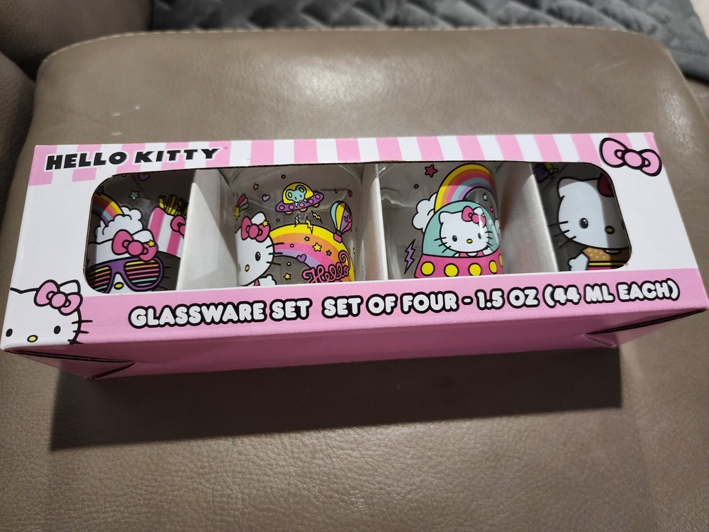 Sanrio Hello Kitty Shot Glass Set! Glassware 1.5 oz Set Of 4 Glasses! BRAND NEW!