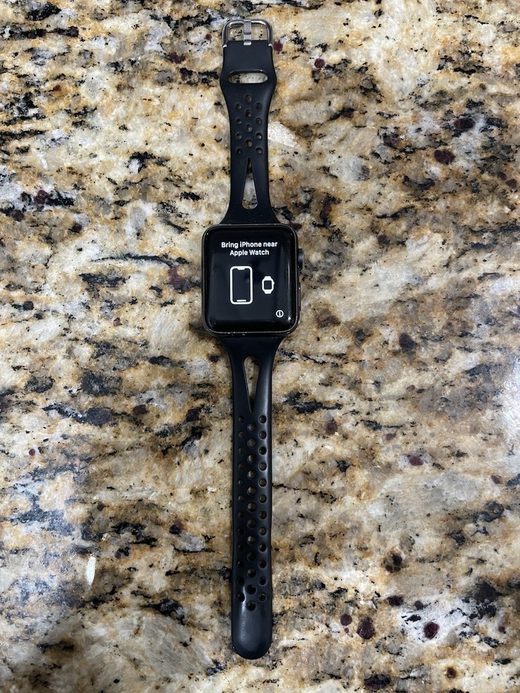 Apple Watch Series 3 42mm GPS + Cellular Space Gray Aluminum Smartwatch