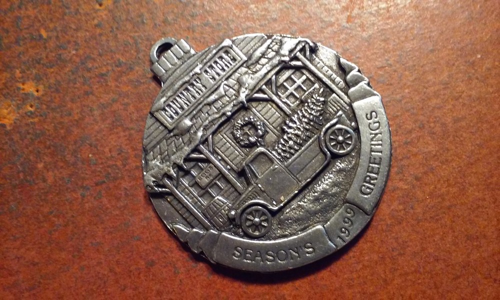 1999 Country Store Pick-Up Truck Holiday Pendant Ornament