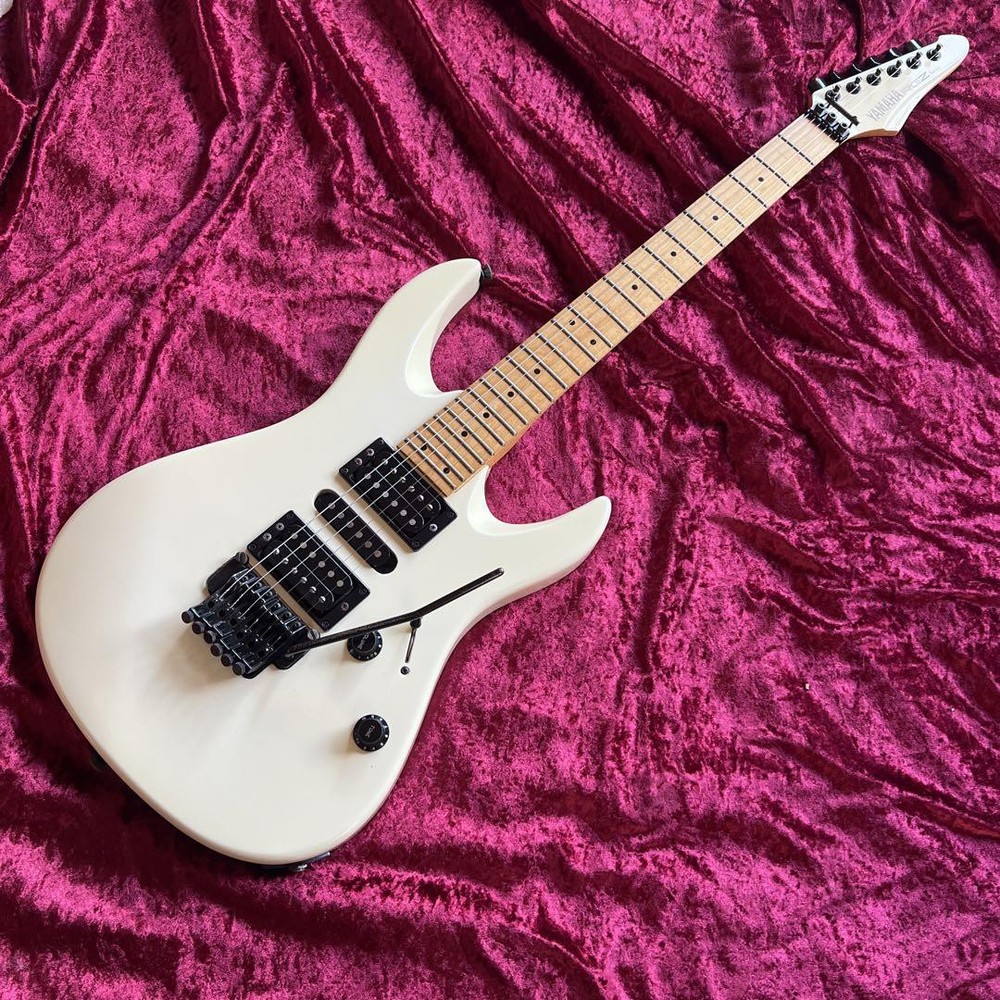 Yamaha RGZ-III White Guitar with Secure Packaging