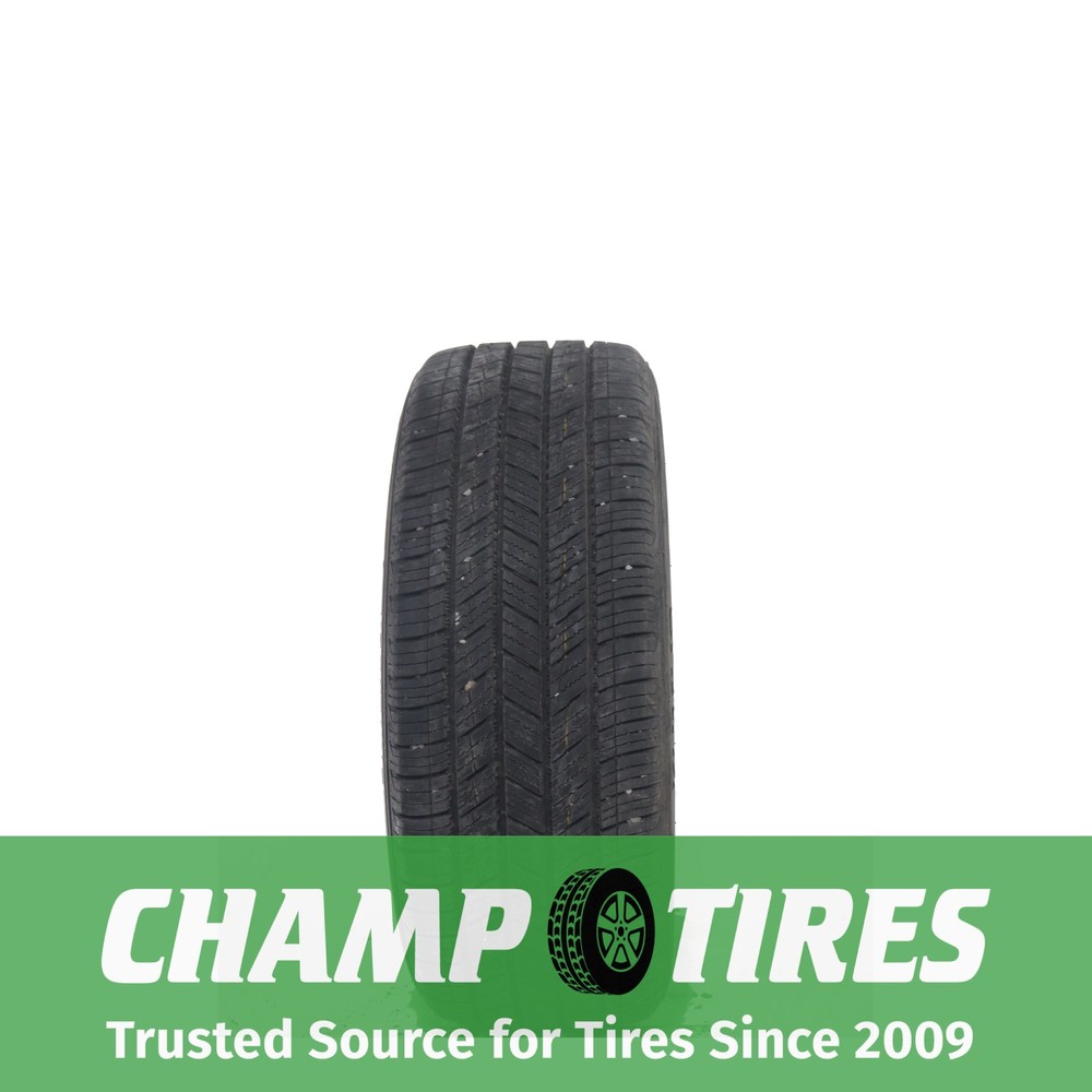P215/45R17 Kumho Solus TA51a 87 V Used 9/32nds