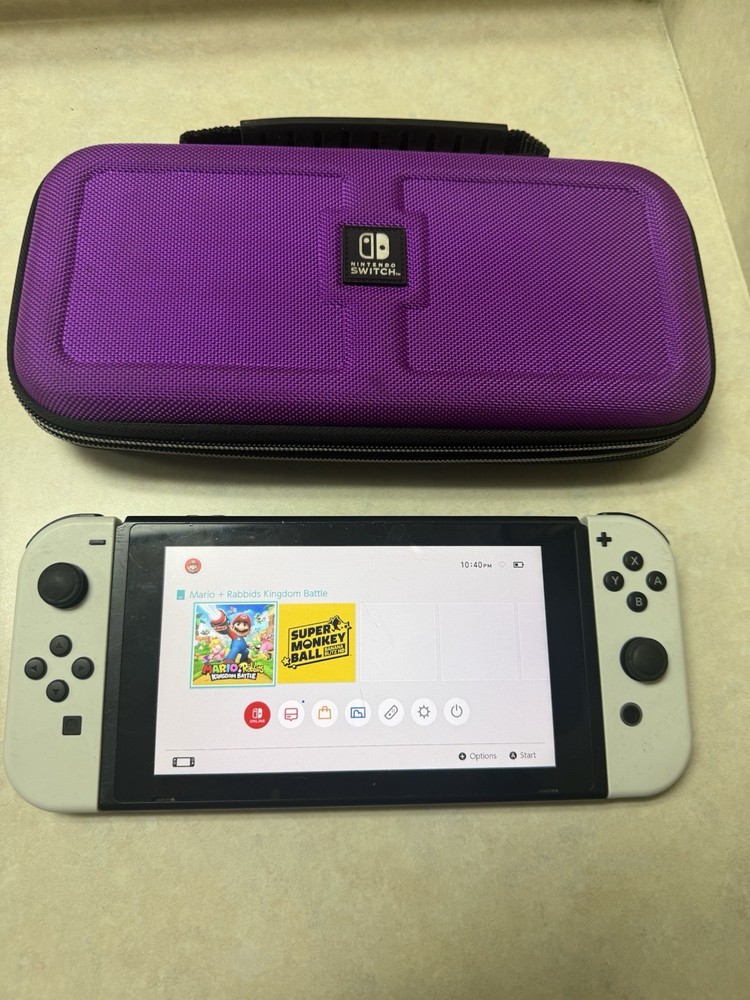 Nintendo Switch 32GB Handheld Console - White Joycons