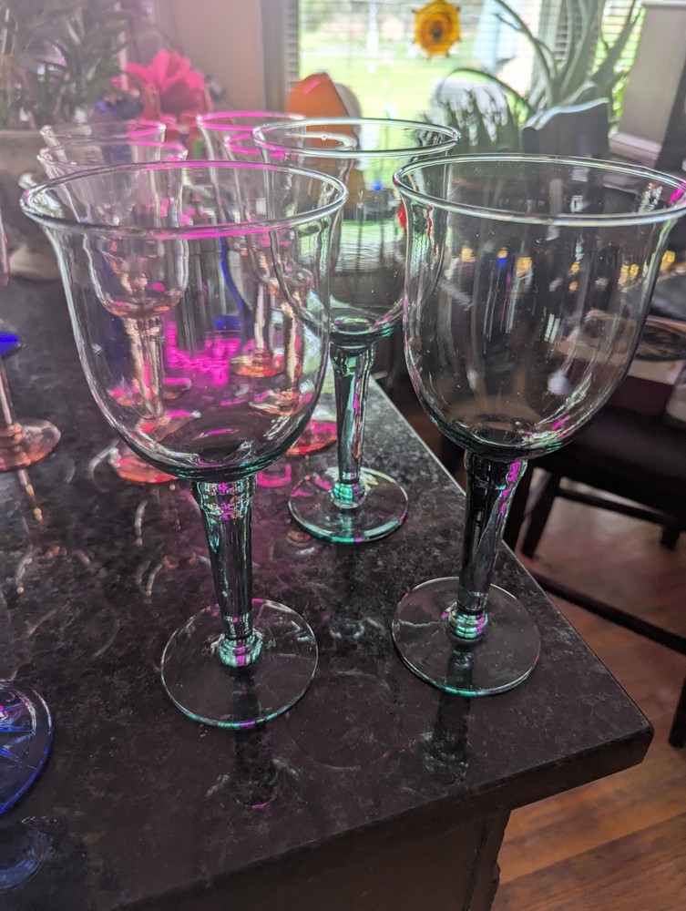 Eco-Friendly 22 oz Green Recycled Glass Goblets by La Mediterránea