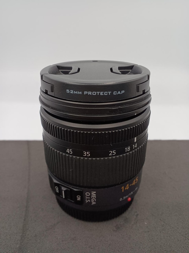 Panasonic HFS014045 28-90mm Standard Zoom Lens for Micro Four Thirds Cameras