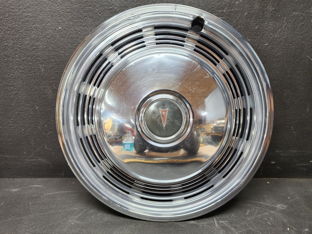 1973 - 1974 Pontiac Grand Prix Wheel Cover Hub Cap Center LeMans PMD OE GM OEM