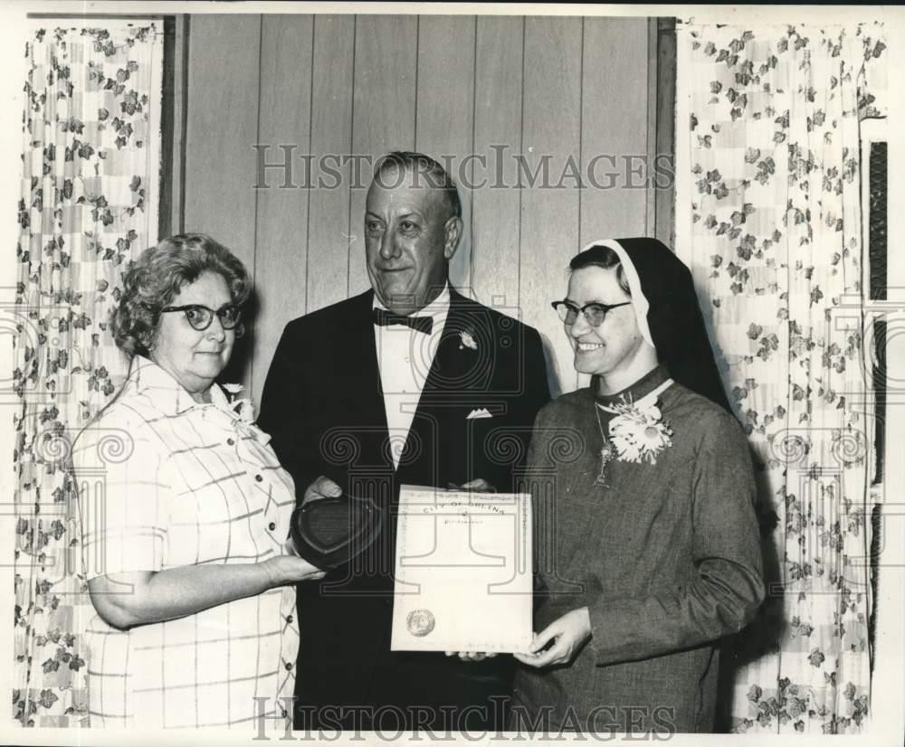 1969 Press Photo Clare Mustachia honored for teaching at St. Joseph's School