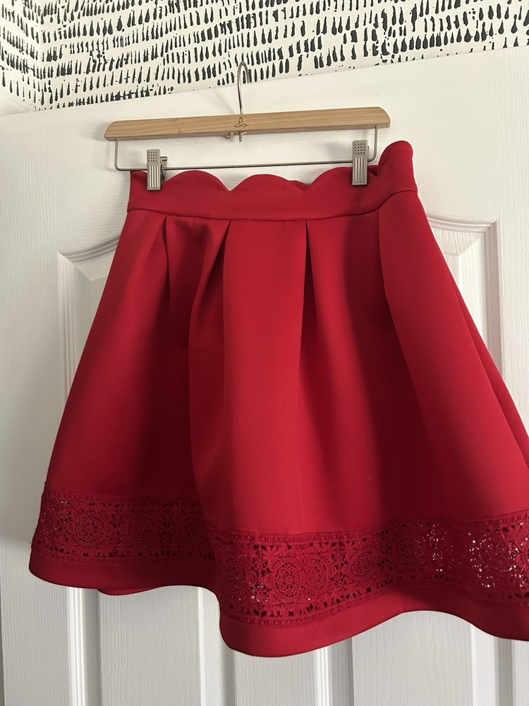 Women’s Red Skirt. Size Medium.