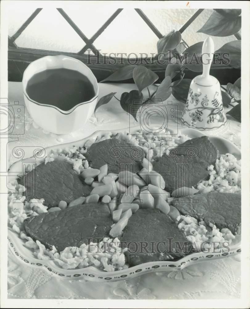 1979 Press Photo A platter of steak - lra40164