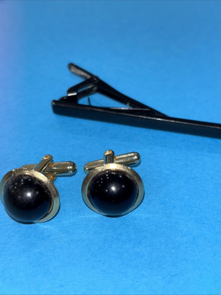 Vintage BLACK ONYX DOMED CUFFLINKS And Tie Clip Bar