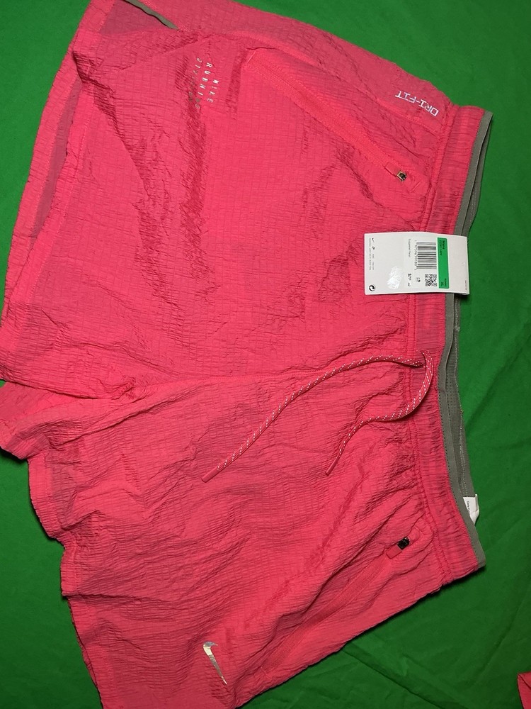 Nike Dri-Fit Running Division Stride 5