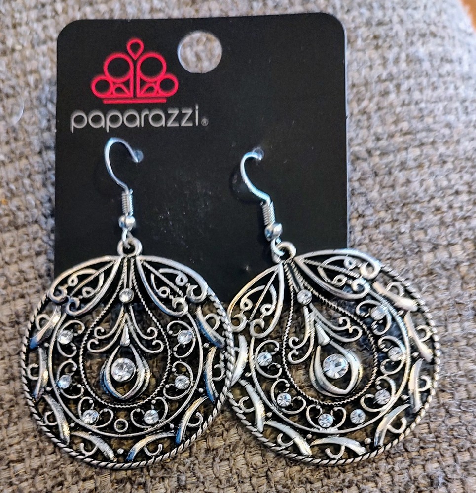 Paparazzi Jewelry Metal Dangle Earrings 1 1/2