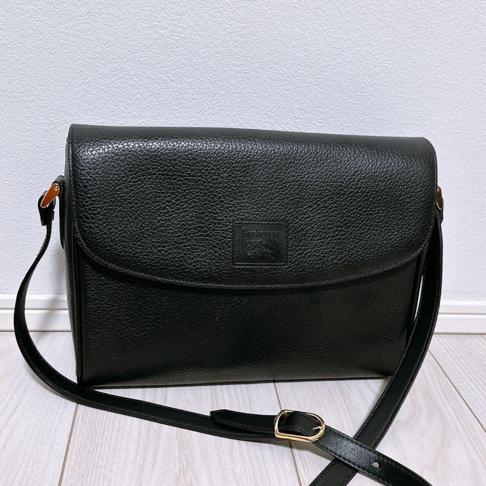 Burberry Shoulder Bag Nova Check Leather Black Authentic F10241627